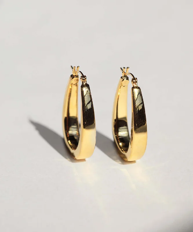 Large Lightweight Oval Hoops Gold