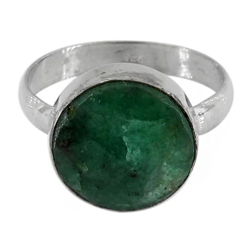 Sterling silver with rhodium, 13mm stone ring with 3mm band, colour and size may vary.