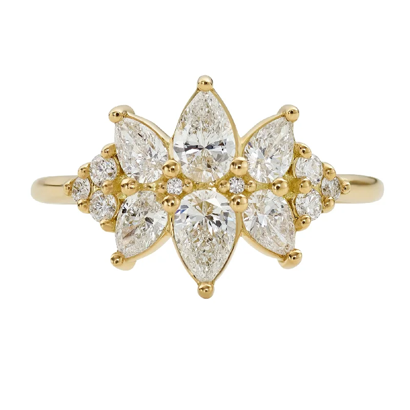 Cluster Ring Set With Diamonds - VS Diamond Ring - Flora